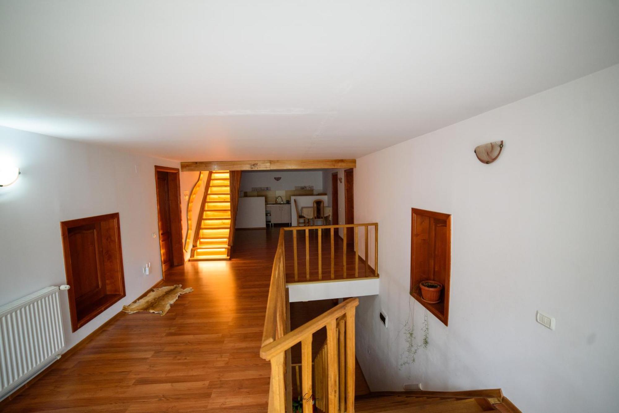 Hotel Casa Binu Arieşeni Esterno foto