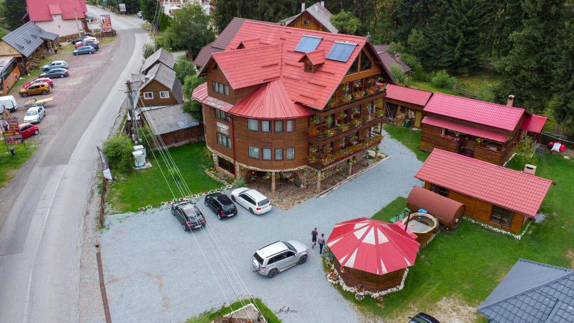 Hotel Casa Binu Arieşeni Esterno foto